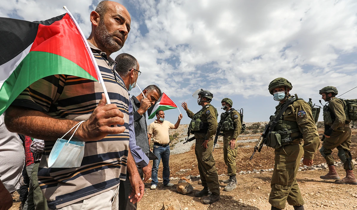 New co-chairs of UK Parliament Palestine group urge settlement goods boycott