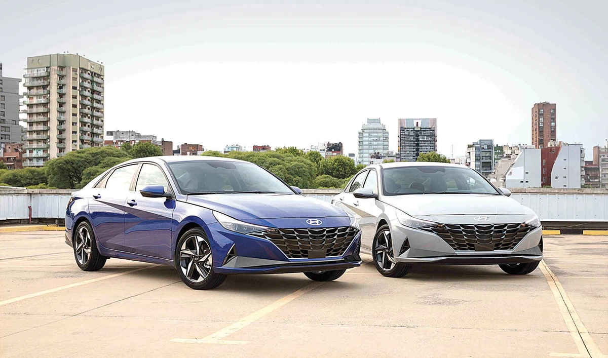 At the front of the Elantra, the combination of a wide cascade grille, connected to the headlamps and a bold bumper provides a more robust front look. The model recently launched in the MEA region.