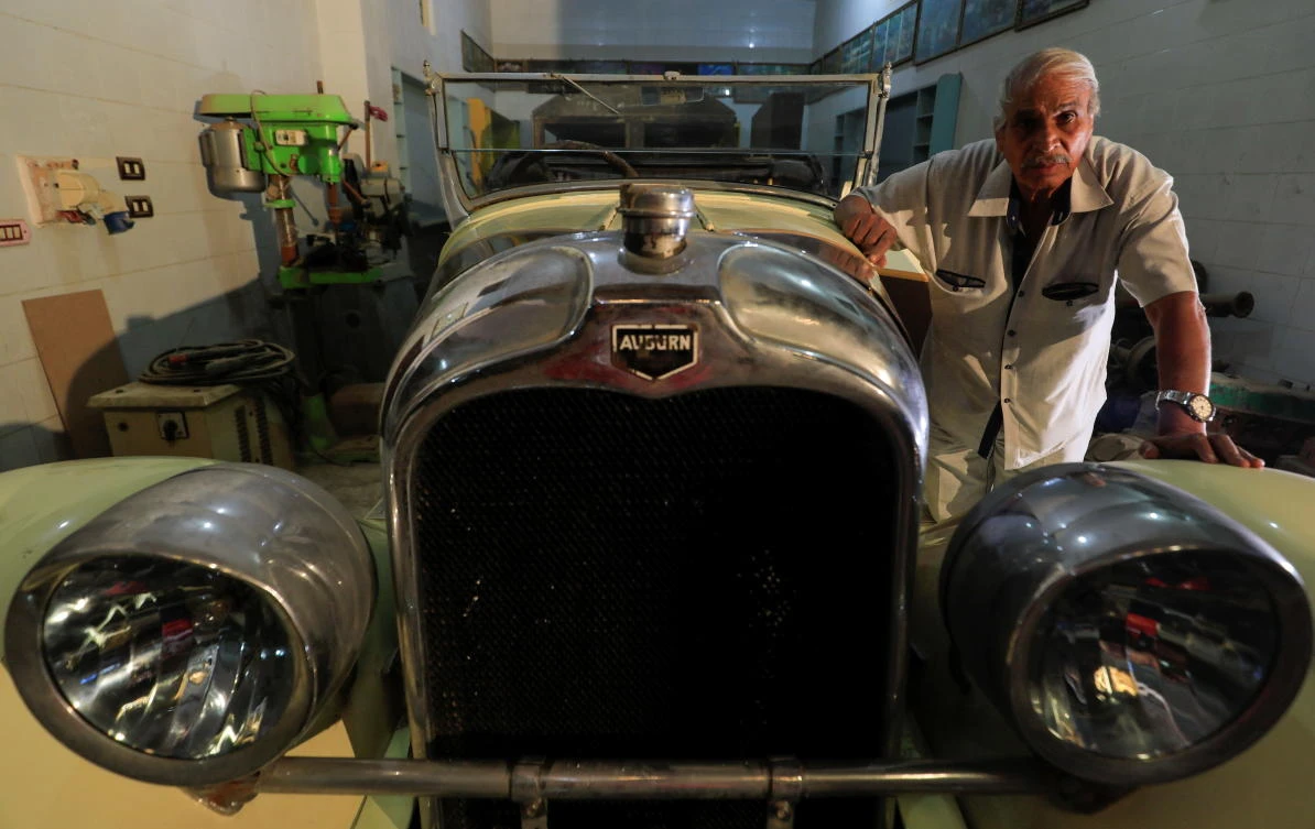 Egypt collector accumulated over 100 vintage cars