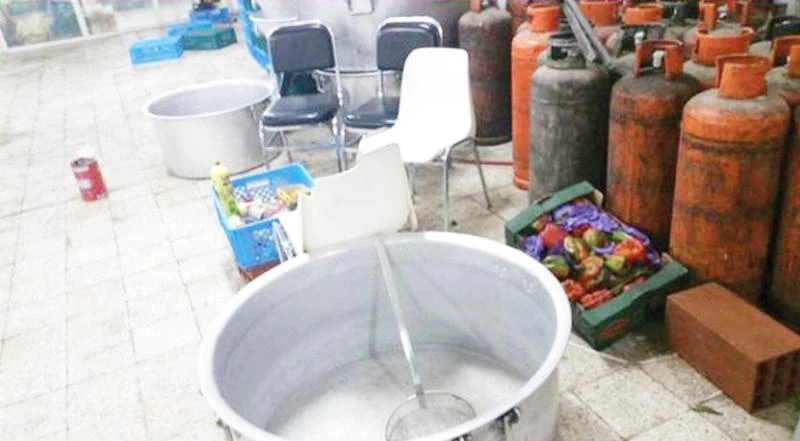 Africans held for illegally cooking food for pilgrims