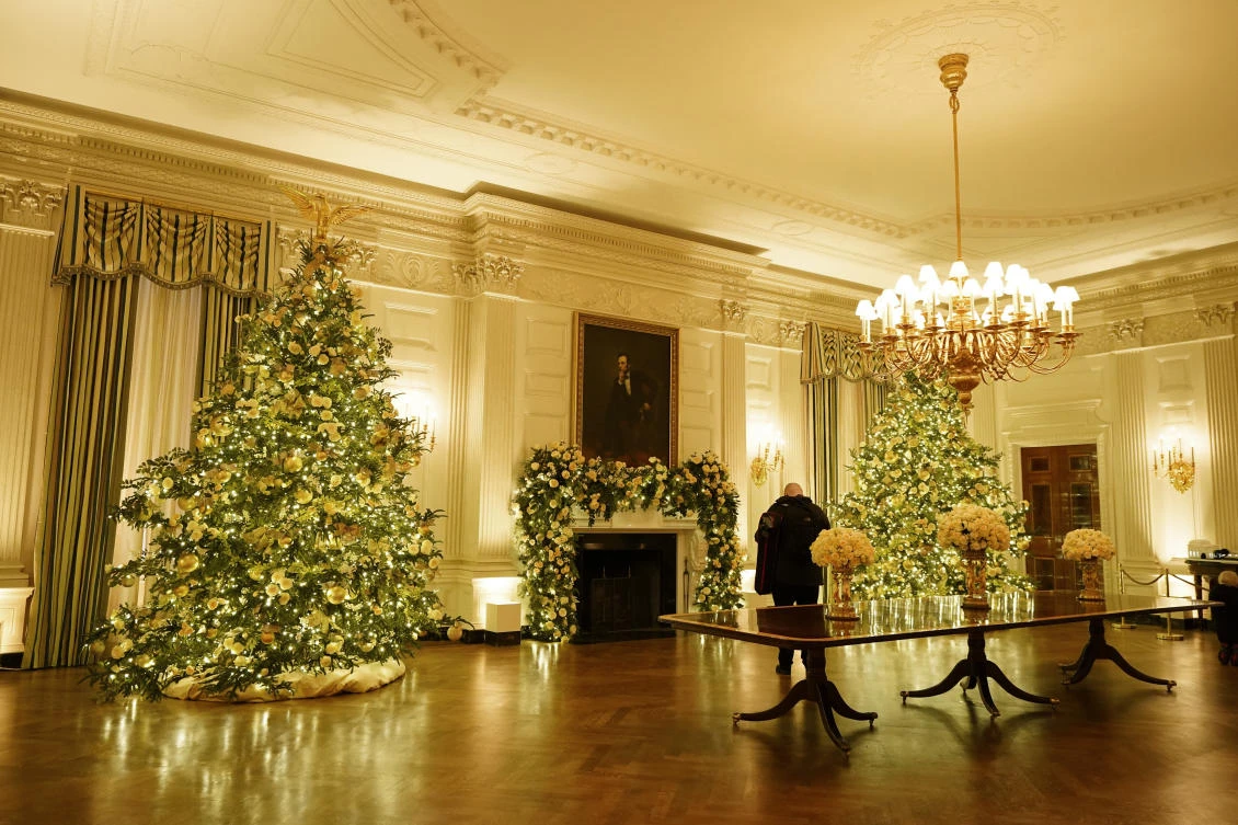 The State Dining Room of the White House is decorated during the 2020 Christmas preview, Monday, Nov. 30, 2020, in Washington. (AP Photo/Patrick Semansky)