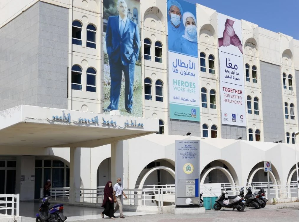 Impoverished Syrian refugee sets himself on fire outside UN center in Lebanon