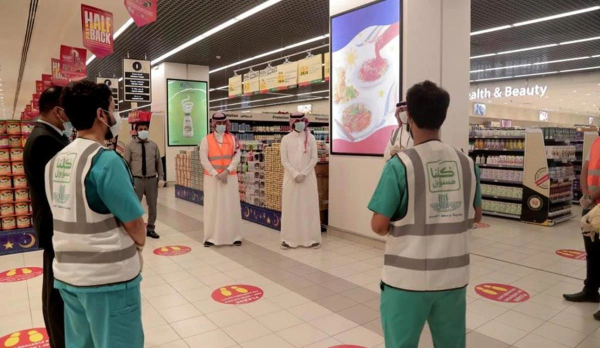 Saudi Arabia announced 17 deaths from COVID-19 and 436 new infections on Friday. (SPA)
