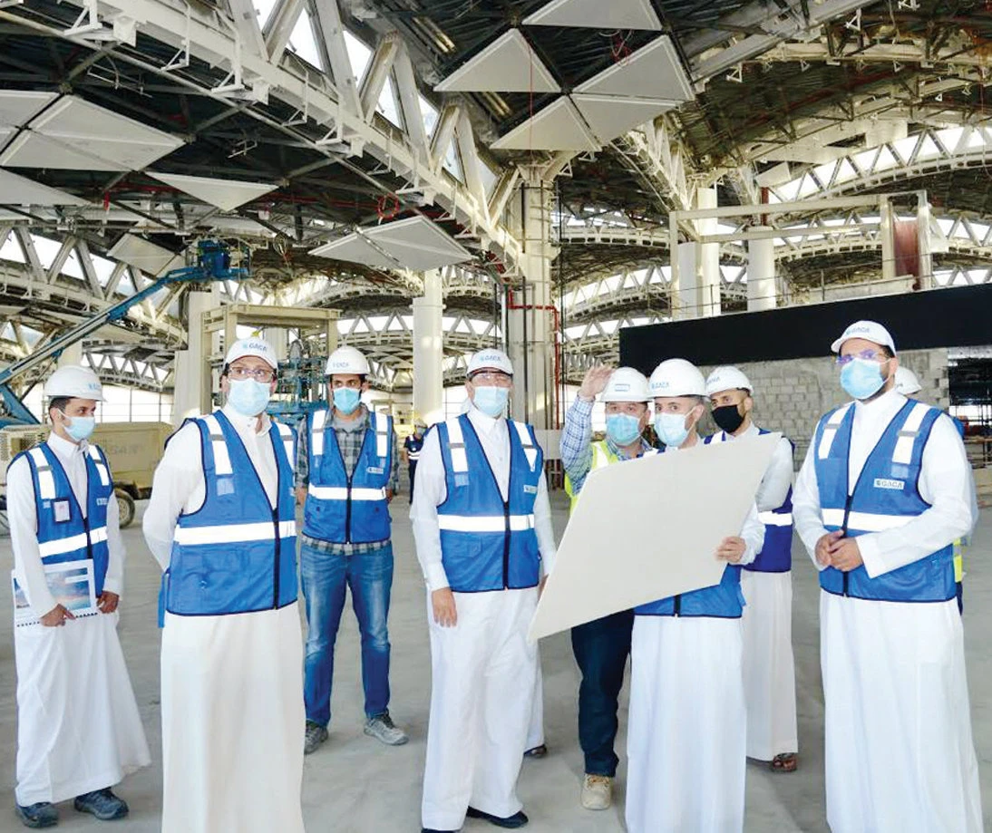 Transport minister inspects Riyadh airport work progress