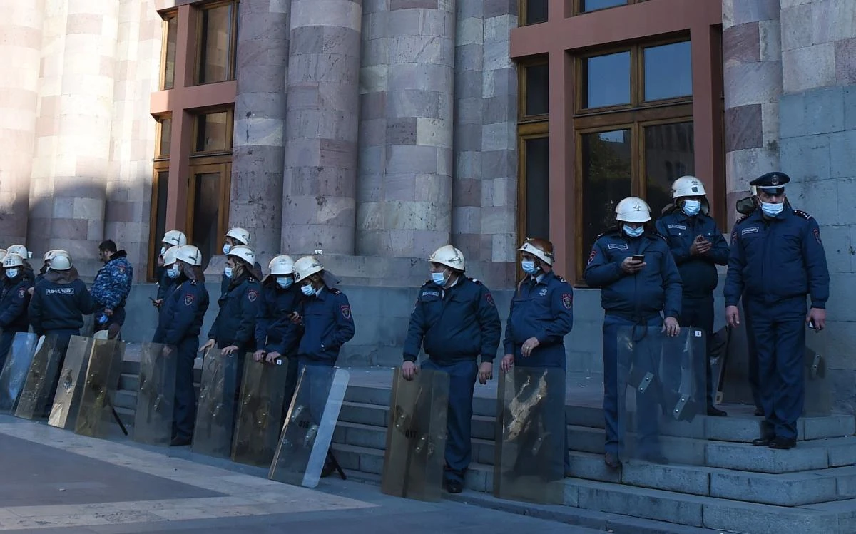 Armed clashes erupted on Sept. 27, 2020 in the simmering territorial conflict between Azerbaijan and Armenia over the Nagorno-Karabakh territory along the contact line of the self-proclaimed Nagorno-Karabakh Republic (also known as Artsakh). (EPA/Lusi SArgsyan/Photolure)