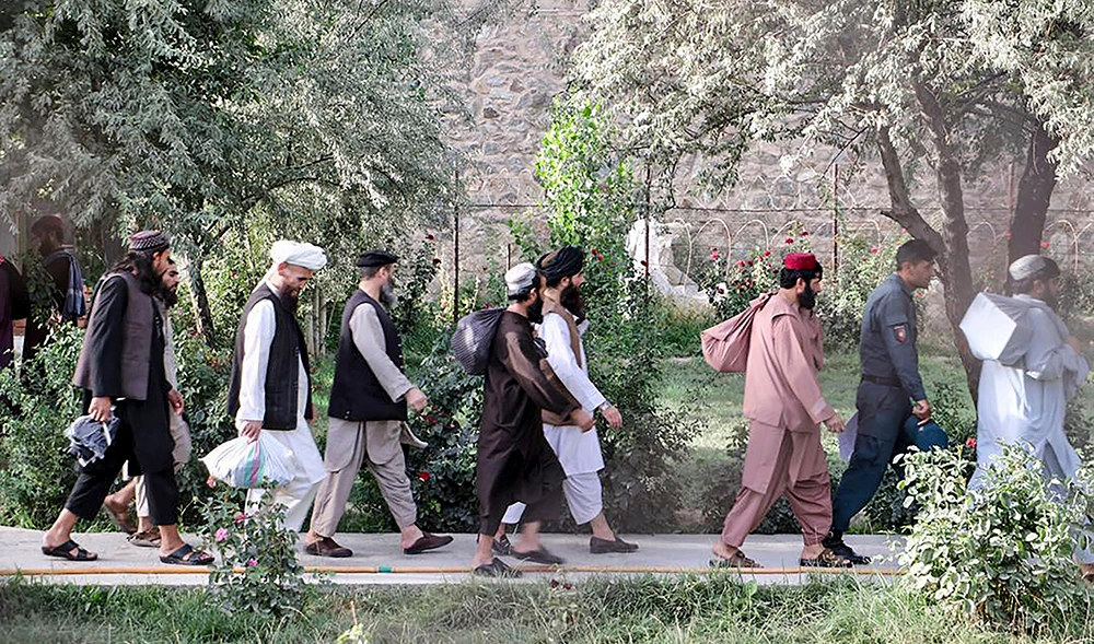 Freed Taliban prisoners ‘returning to battlefield’
