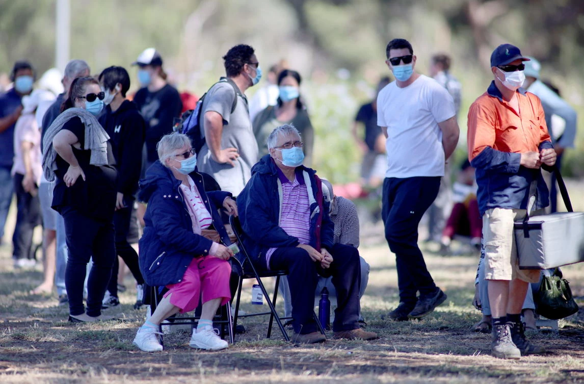 Testing in South Australia, above, had identified five new cases in the past 24 hours, while 14 people were suspected to be infected and were awaiting test results. (AAP via Reuters)