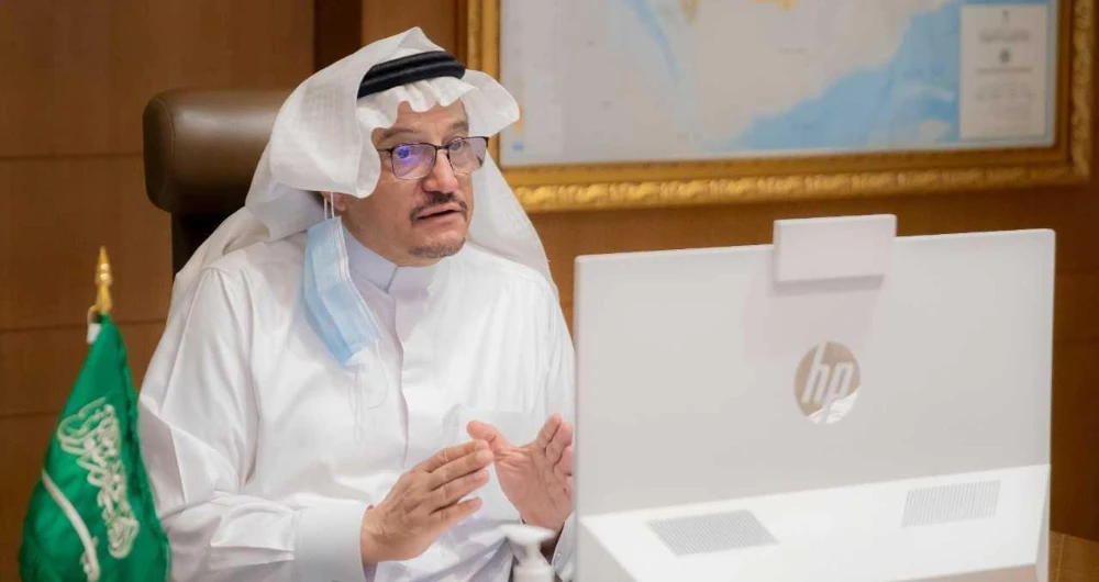 The introduction of the subjects aims to encourage more tolerant attitudes toward people with different values and beliefs, and to eliminate intellectual extremism. (SPA)