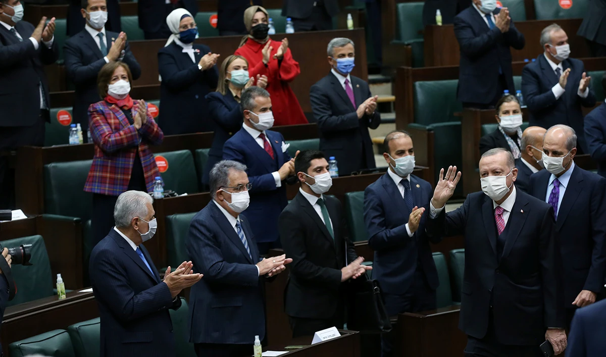 Political cracks in Turkish government deepen in nationalist’s favor