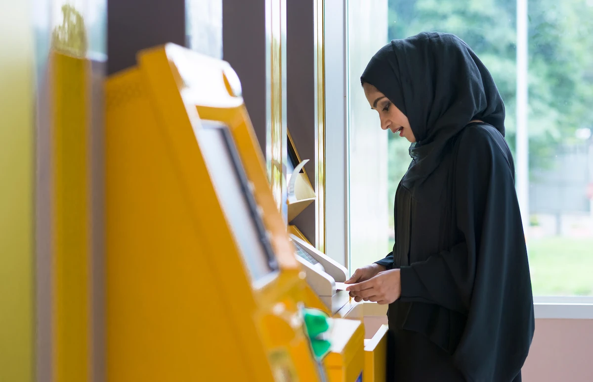 Experts in the UK expect the global Islamic finance industry to ultimately continue to see growth move in an upward direction. (File/Shutterstock)