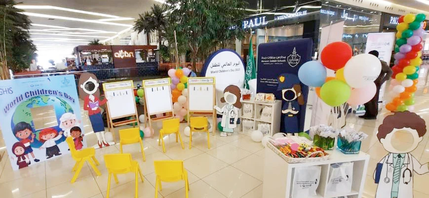 Maarif set up a stall at Yasmeen Mall and offered children an opportunity to participate in various activities on the occasion of the World Children’s Day.