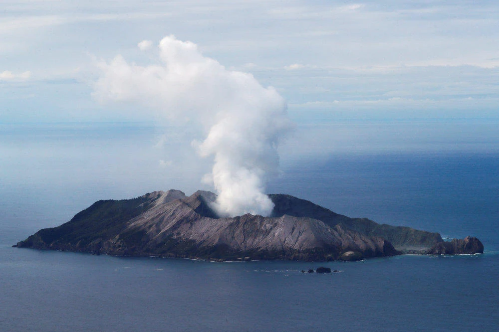 An aerial view of the Whakaari, also known as White Island volcano, in New Zealand, on December 12, 2019. (REUTERS/Jorge Silva/File Photo)