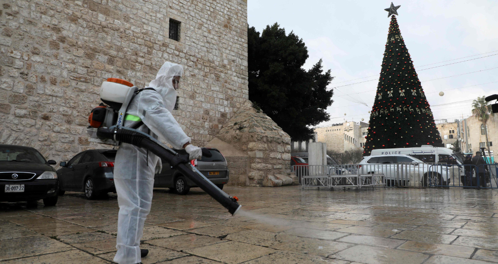 To the annual costs of the Israeli occupation, which denies the sovereign access to natural resources and international borders that are among the basic components of any economy, we have to add the end of tourism, whether foreign or local, brought about by the COVID-19 pandemic. (AFP)
