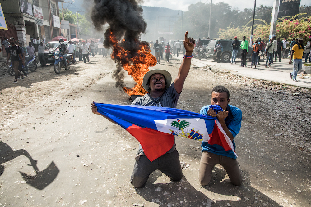Haitians demonstrate on December 10, 2020, in Port-au-Prince, on the occasion of International Human Rights Day, demanding their right to life in the face of an upsurge in kidnappings perpetrated by gangs. (AFP)