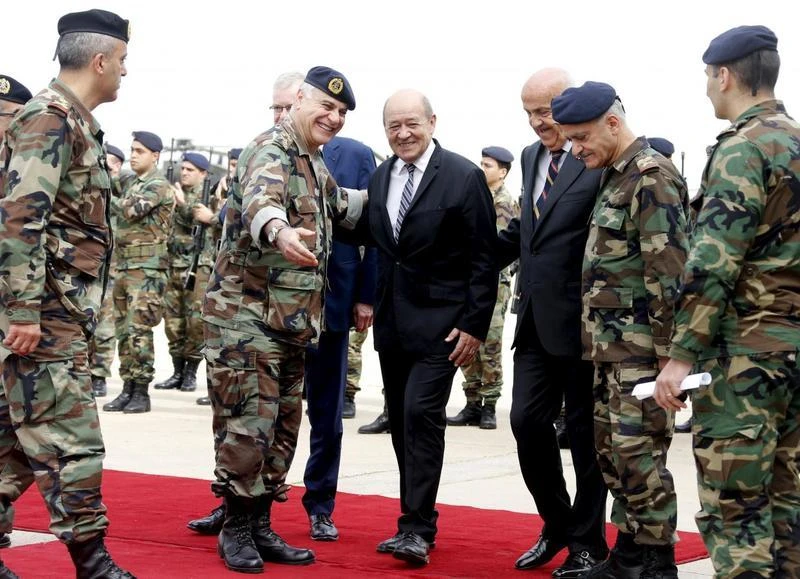 Lebanon indicts 8 retired military figures over alleged graft