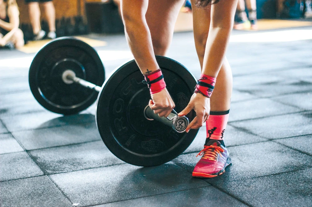 Fitness centers in Kuwait have adopted novel business approaches in the wake of stringent virus curbs, including renting out equipment. Supplied