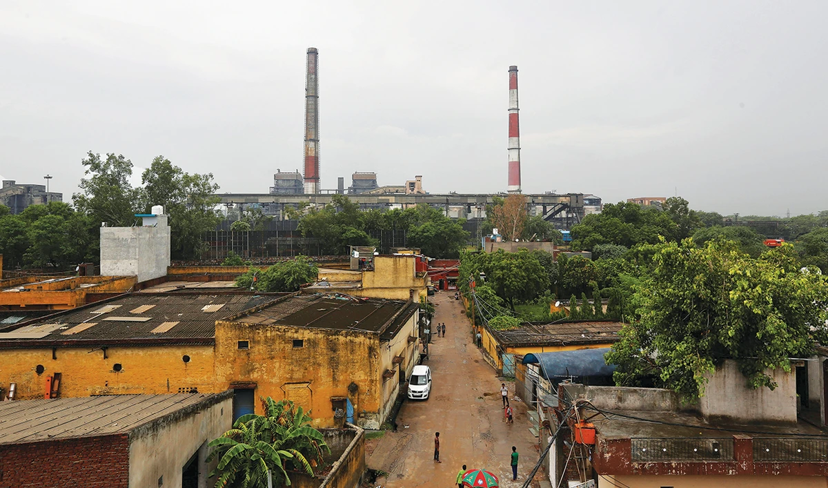Authorities are considering a plan to increase liquidity in power markets and help distribution companies in states facing a deficit access cheaper power. (Reuters)