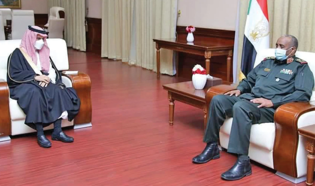 Foreign Minister Prince Faisal bin Farhan holds talks with Lt. Gen. Abdul-Fattah Al-Burhan, president of Sudan’s Transitional Sovereignty Council. (SPA)