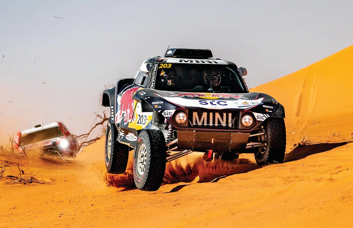 Triple Dakar winners’ late duel in Hail Baja 1 opening desert stage