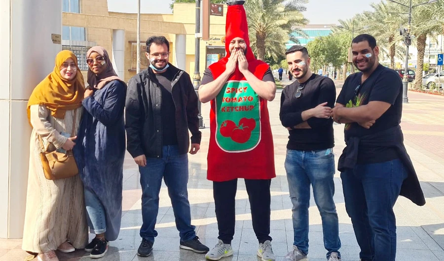 Bassam Altaimi, dressed as the team’s mascot in a ketchup bottle costume, said that he was responsible for the team’s ingenious name choice. (AN photos by Hala Tashkandi)