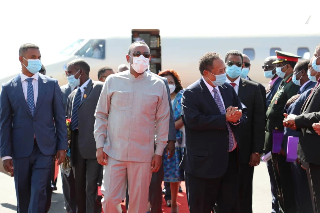 Sudan’s Prime Minister Abdalla Hamdok arrives in Ethiopia to meet with Prime Minister Abiy Ahmed Ali. (Twitter/@SudanPMHamdok)/@