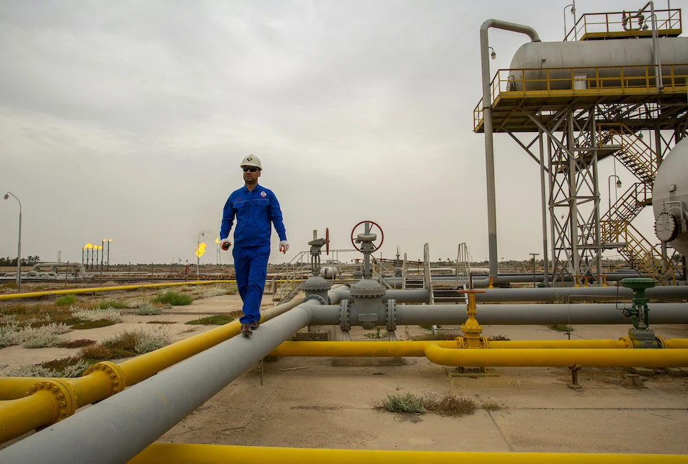 Technical crews from the state-run North Oil Co. were still trying to extinguish a second well blazing at the Khabbaz field near the city of Kirkuk. (File/AFP)