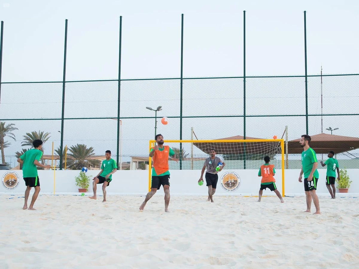 The Saudi Beach Soccer Team continues its training in Yanbu Al-Sinaiyah on Dec. 14, 2020. Saudi Arabia's sports ministers says sport will be a tool to benefit the people of the Kingdom. (SPA)