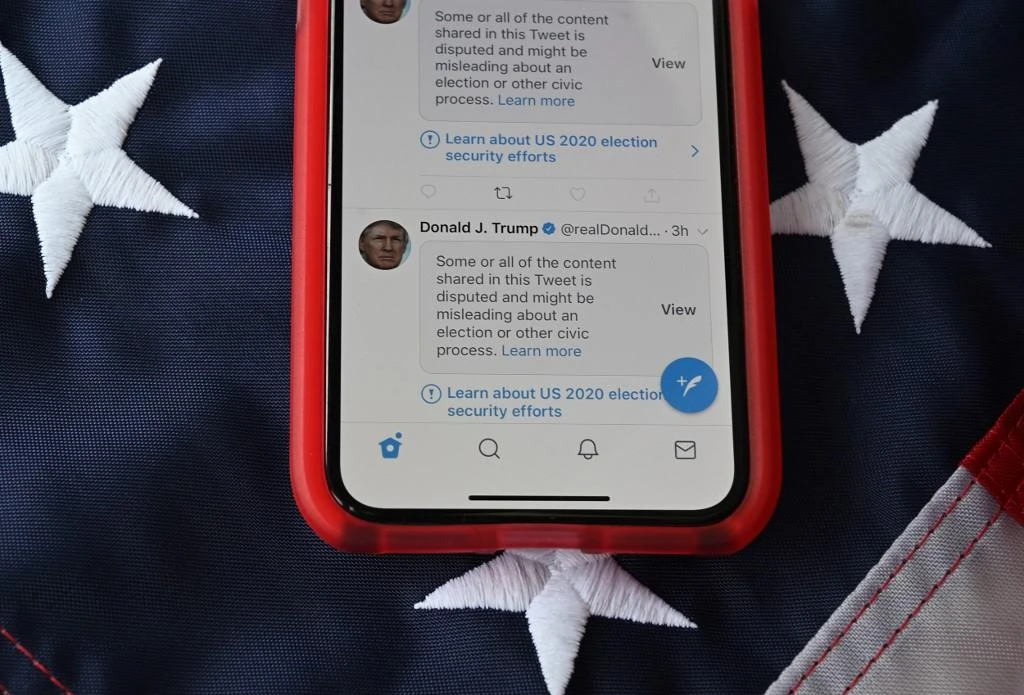 Twitter reverts to old retweet function after US election