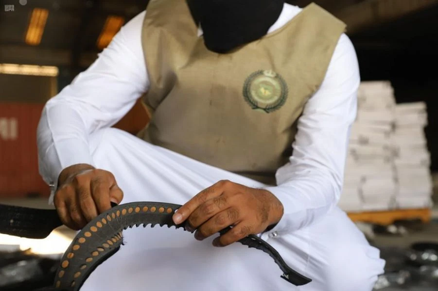 Saudi Arabia’s Ministry of Interior said it thwarted attempts to seize 18.9 million amphetamine tablets hidden inside metal discs, belts and potato sacks. (SPA)