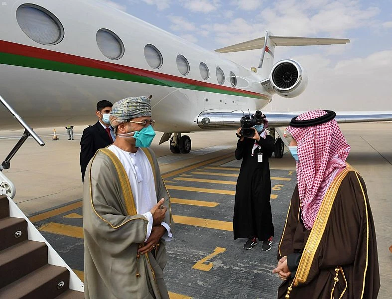 Saudi and Omani foreign ministers discuss relations