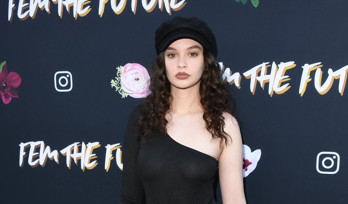 Singing sensations Kylie Minogue, Sabrina Claudio tap Lebanese designer for holiday shows