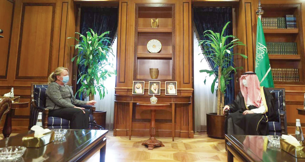 Minister of State for Foreign Affairs Adel Al-Jubeir holds a meeting with Dutch Ambassador Janet Alberda at his office in Riyadh on Tuesday. (SPA)