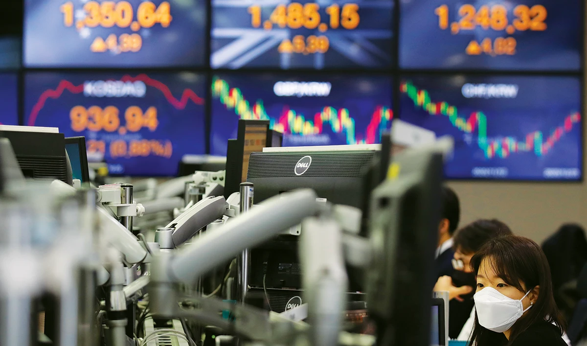 Stocks stage small ‘Santa rally,’ Brexit deal hopes lift pound