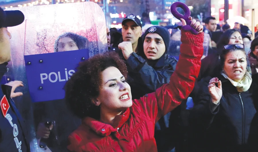 Strip searches of women prisoners sparks anger in Turkey