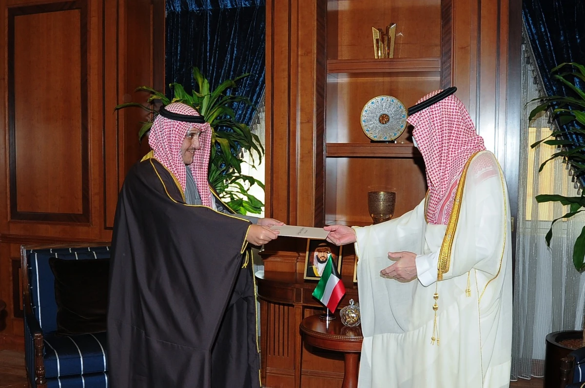Saudi king, Kuwait emir exchange letters on bilateral relations