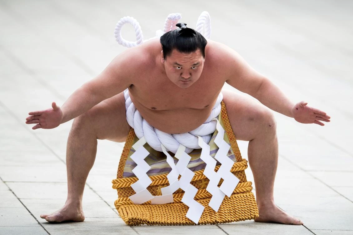 Top-ranked sumo wrestler Hakuho tests positive for coronavirus