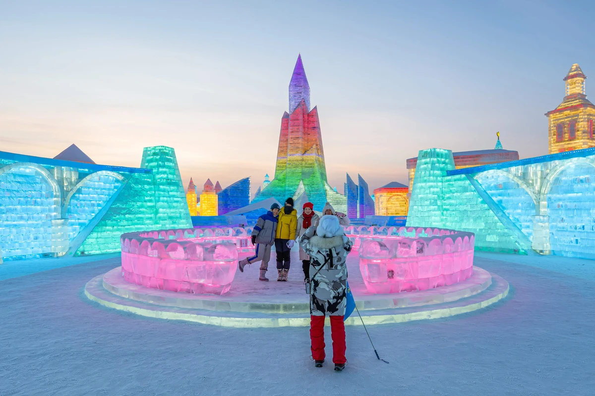 Frozen towers and palaces stun visitors at Harbin ice festival