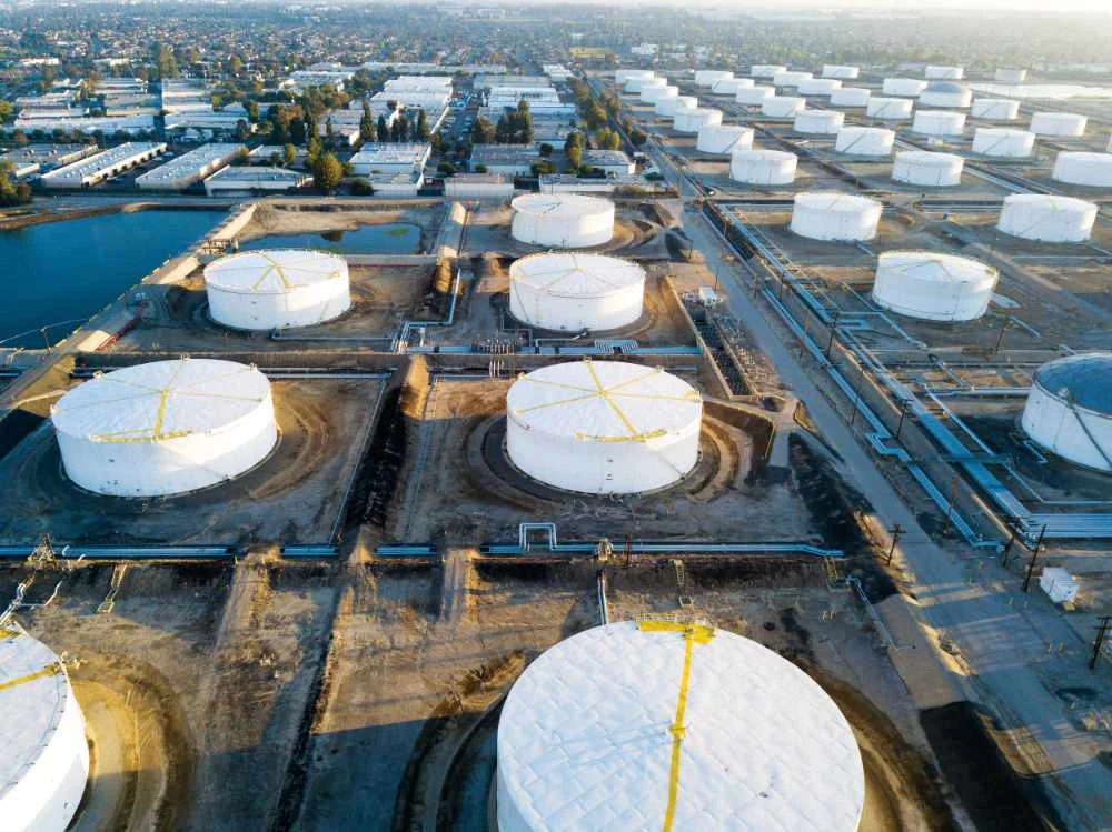 Oil prices touch fresh 11-month highs after fall in US crude stockpiles