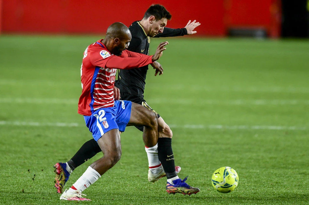 Messi revival continues as Barca thrash Granada