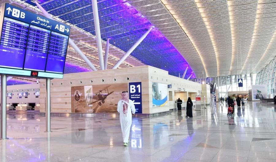Some Saudis booked flights right away, while others preferred to wait until restrictions were lifted around the world to make the most of their vacation. (SPA/File)