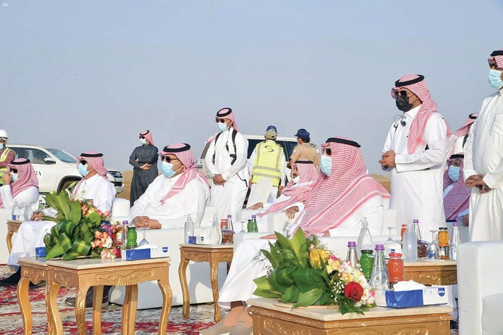 Jazan Gov. Prince Mohammed bin Nasser bin Abdul Aziz visited the site of the new King Abdullah bin Abdul Aziz airport project in Jazan. (SPA)
