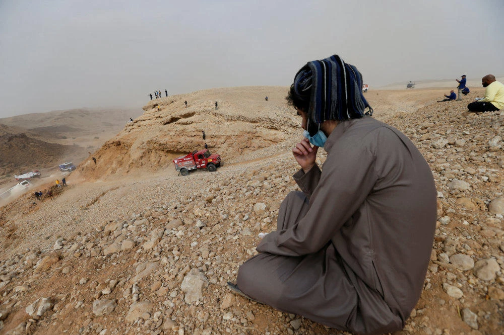 Explorer Horn in Saudi sands seeks a rally without petrol