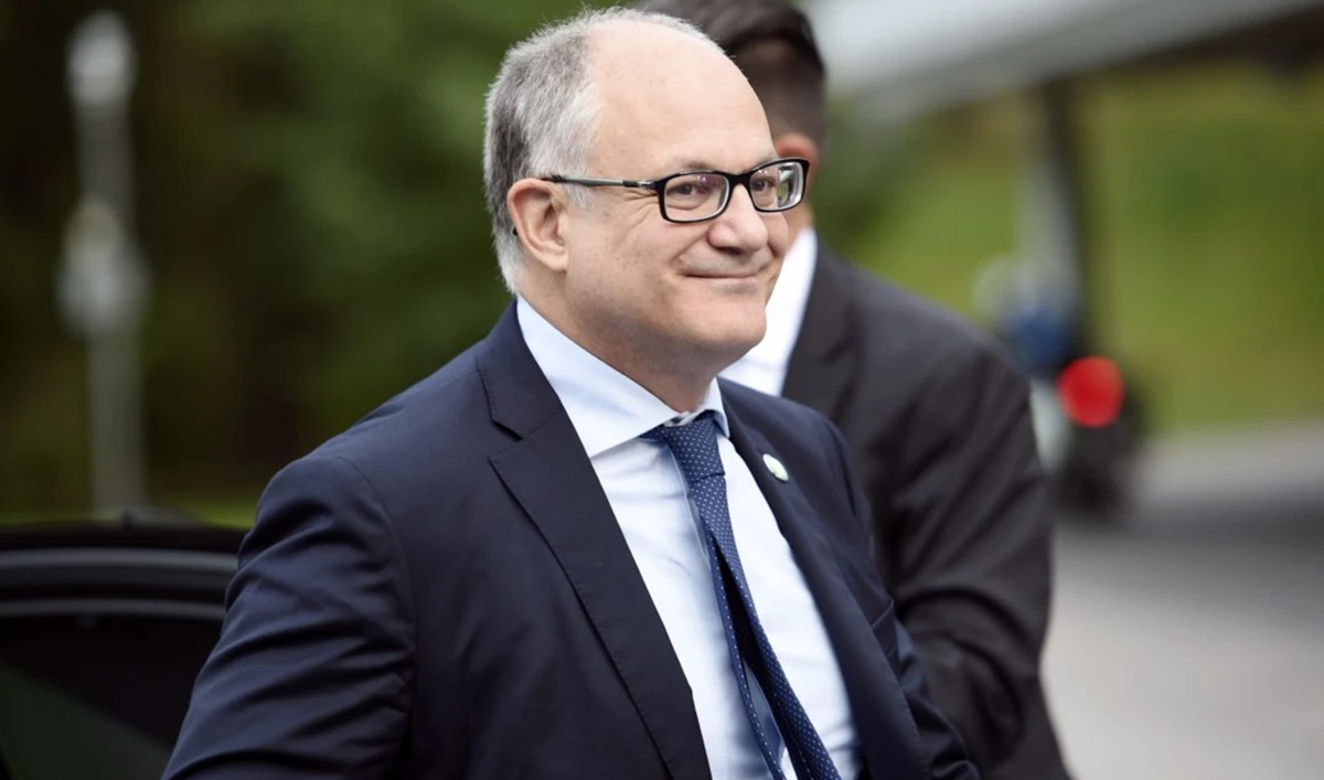 Italy considers €24bn package to help economy