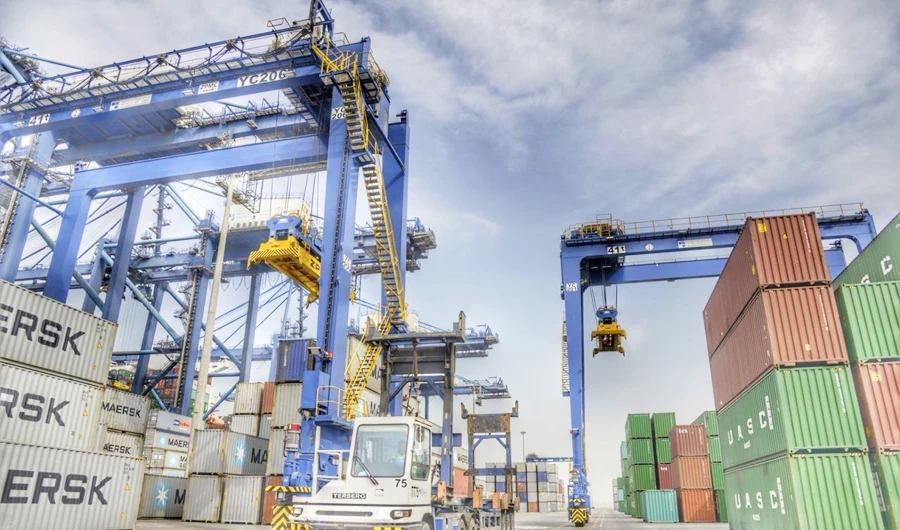 The initiative aims to ultimately localize more than 300 jobs related to port operations. (SPA)