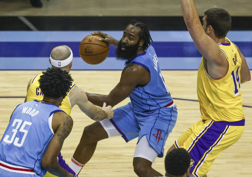 Harden joining Brooklyn Nets in blockbuster deal: reports