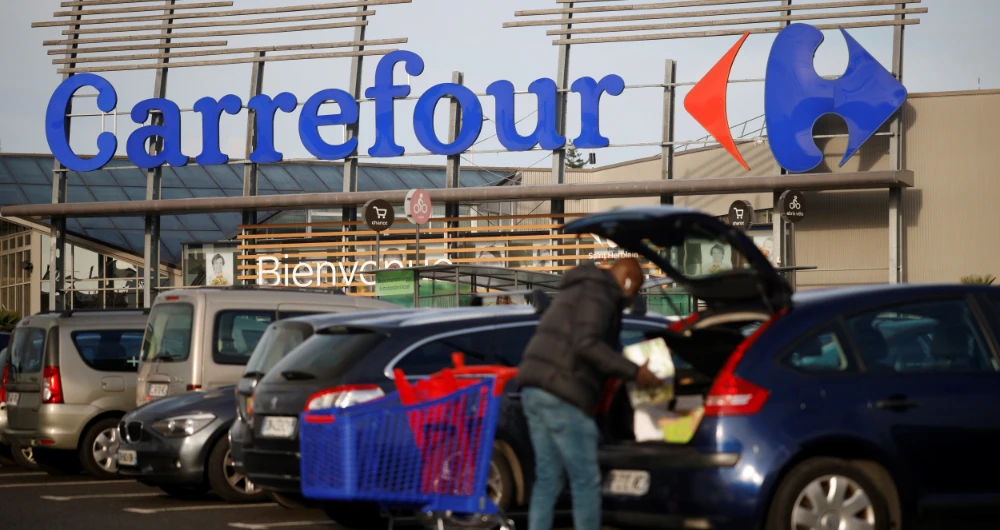 France insists ‘No’ Canadian takeover of Carrefour