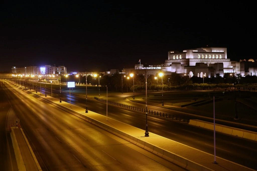 Oman to close land borders again to curb coronavirus