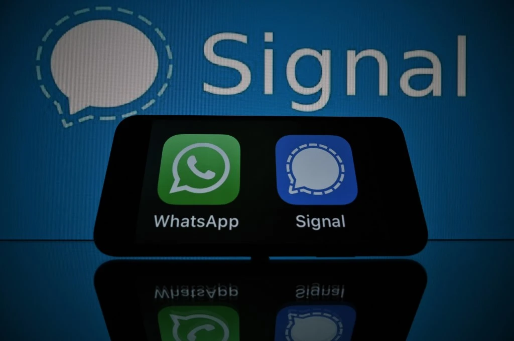 TWITTER POLL: Signal is more comfortable to use versus other instant messaging apps