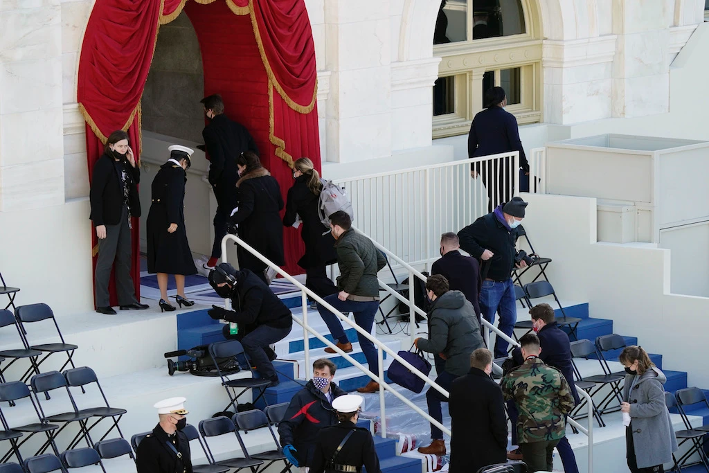 US Capitol lockdown lifted, fire nearby contained