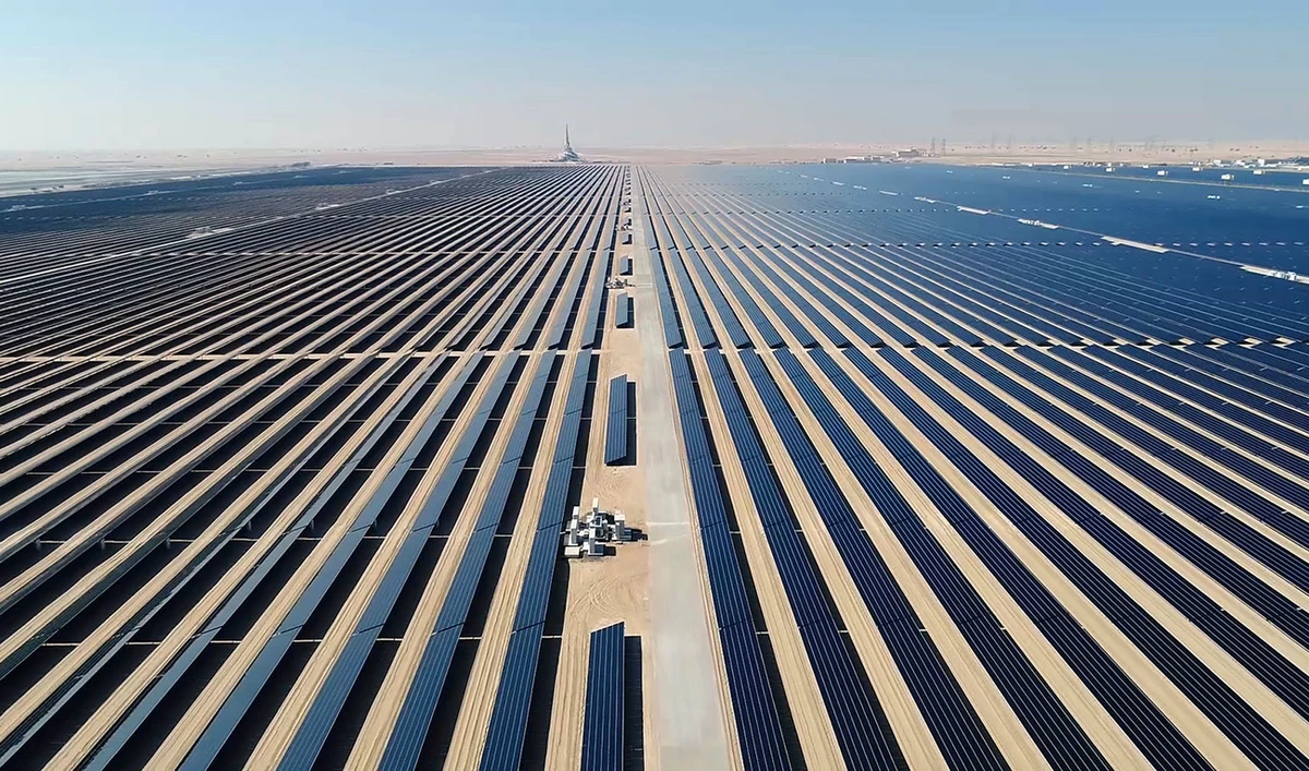 The Mohammed bin Rashid Al-Maktoum Solar Park, located in Dubai, has a current installed capacity of some 1,013 megawatts using photovoltaic solar panels.